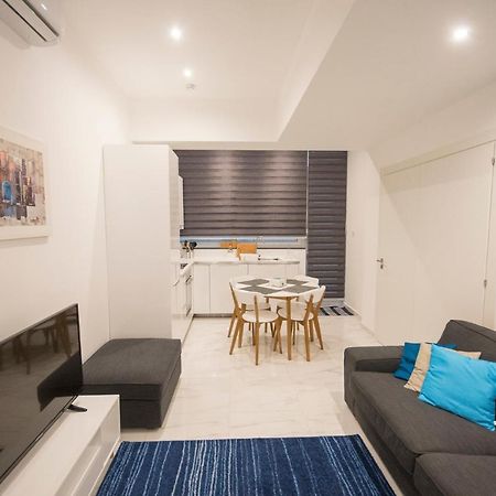 4 Bedroom Apartment Near Sliema Seafront 外观 照片