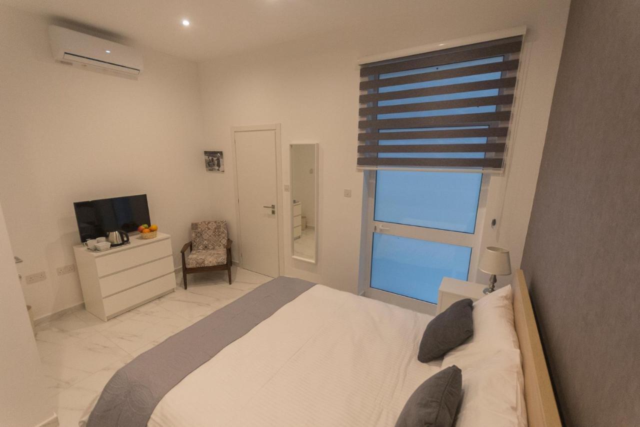 4 Bedroom Apartment Near Sliema Seafront 外观 照片