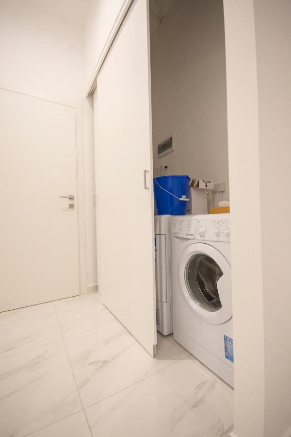 4 Bedroom Apartment Near Sliema Seafront 外观 照片