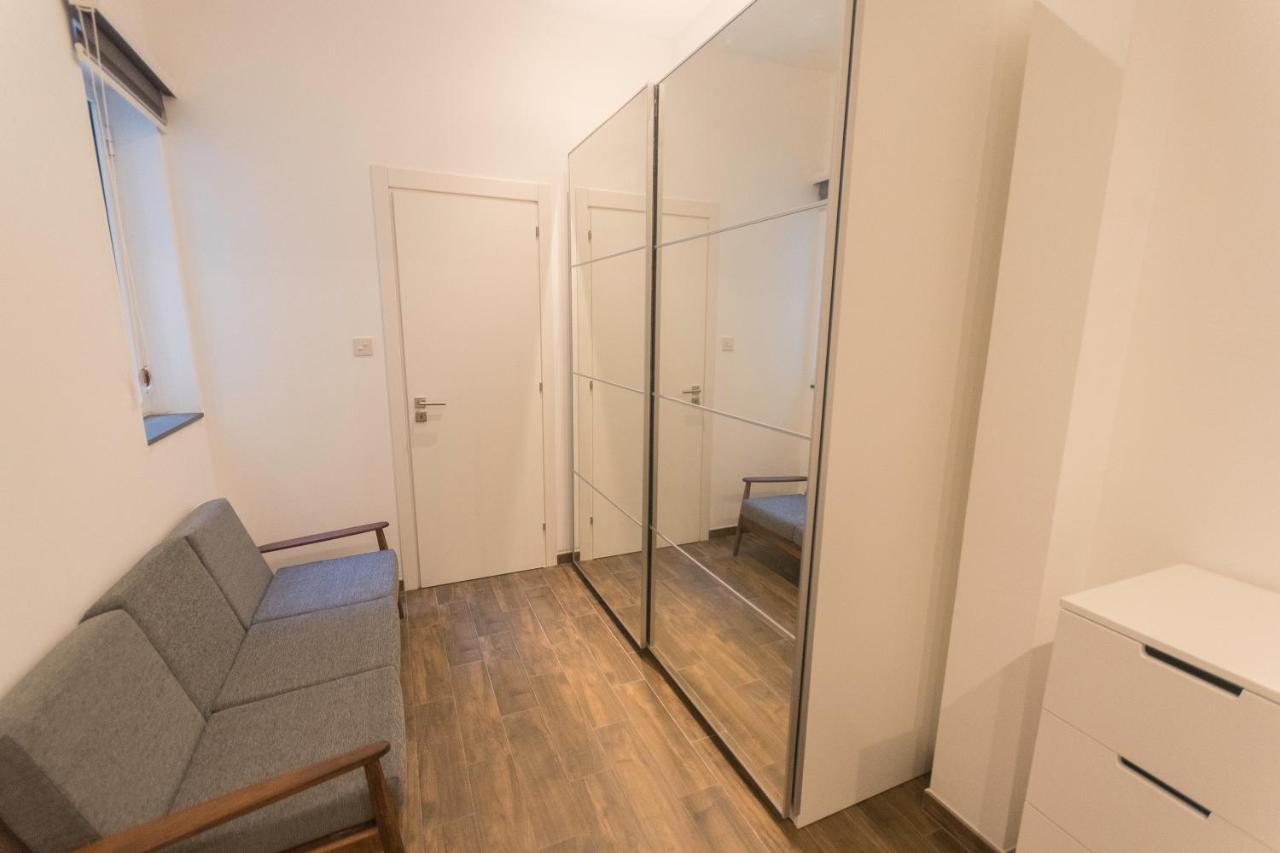 4 Bedroom Apartment Near Sliema Seafront 外观 照片